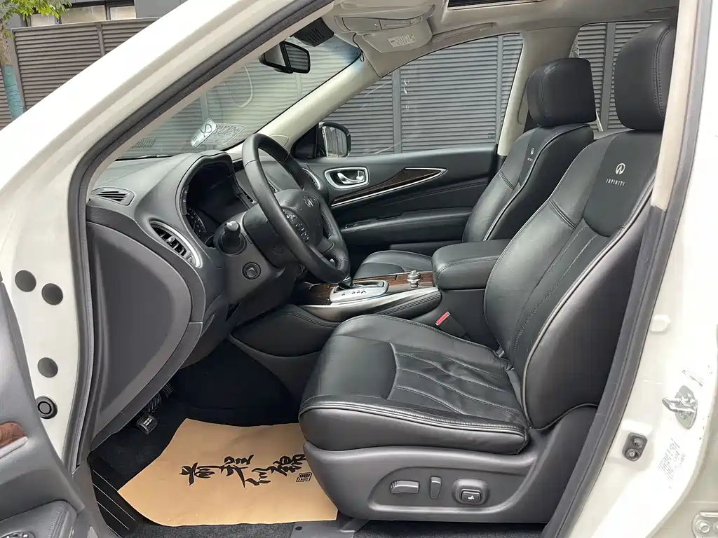 Infiniti JX 2014