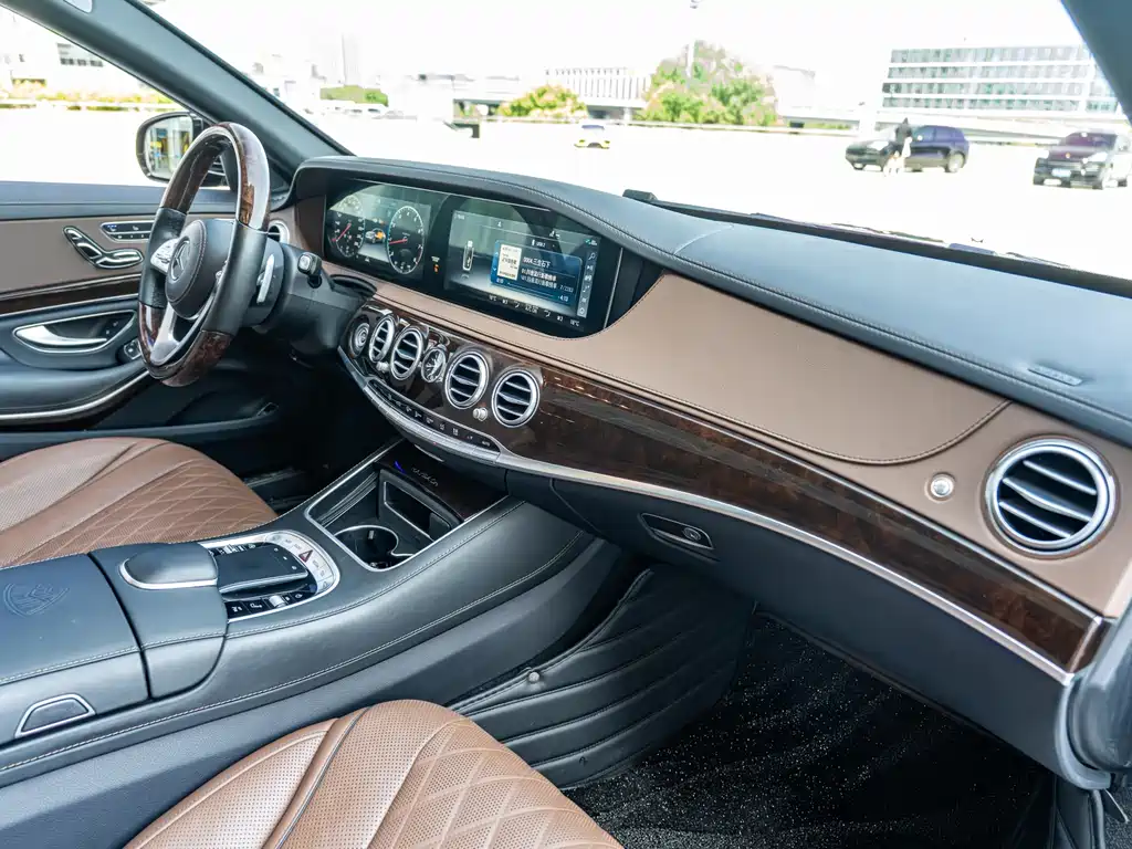 Mercedes-Benz Maybach S-Class 2020