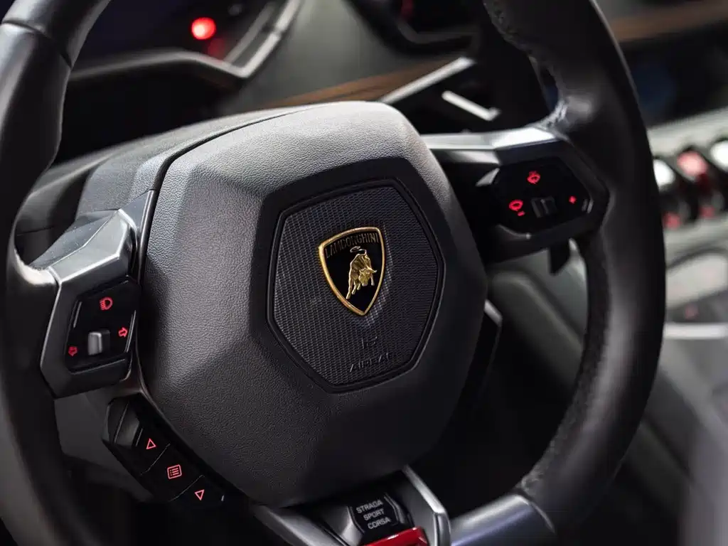 Lamborghini Huracan 2016 — фото 14