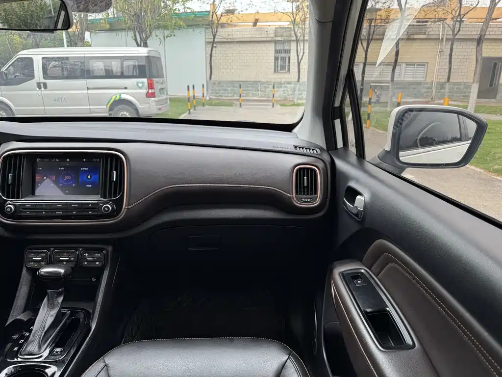 GAC Trumpchi GS3 2019 — фото 12