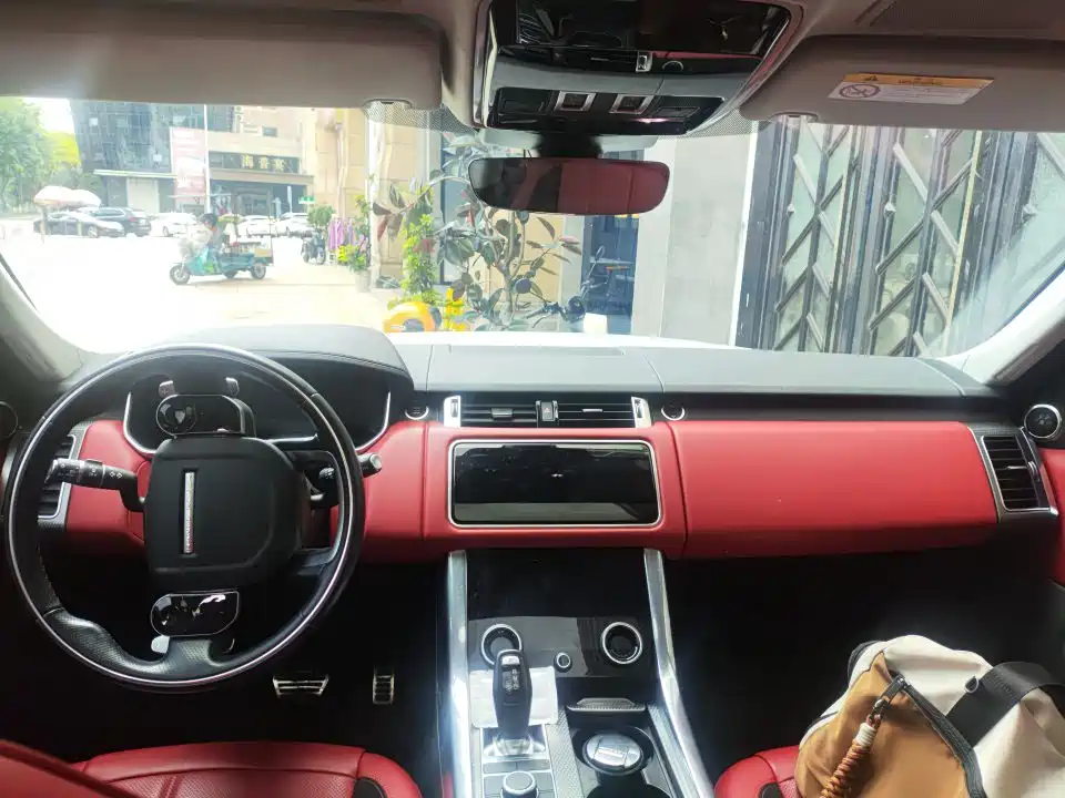 Land Rover Sport 2022