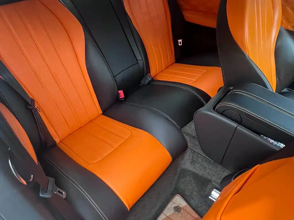 Bentley Continental 2017 — фото 18