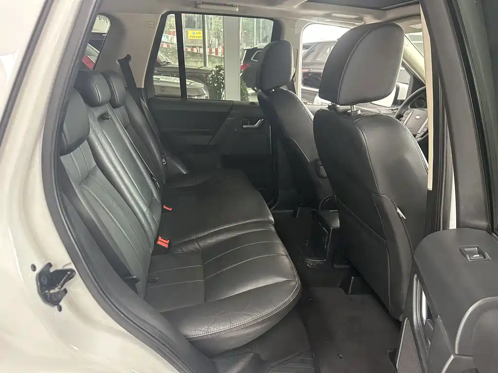 Land Rover Freelander 2 2014 — фото 27