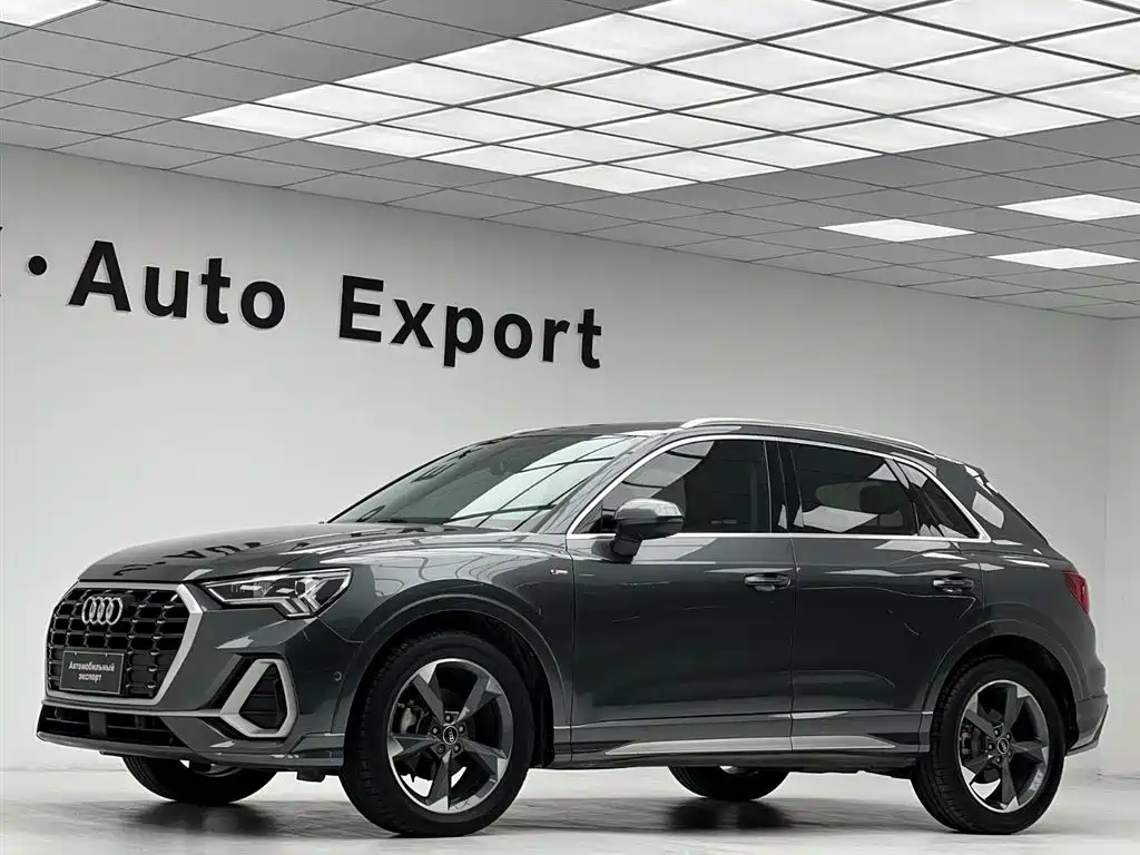 Audi Q3 2022 — фото 23