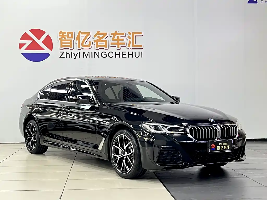 BMW 5 Series 2023 — фото 14