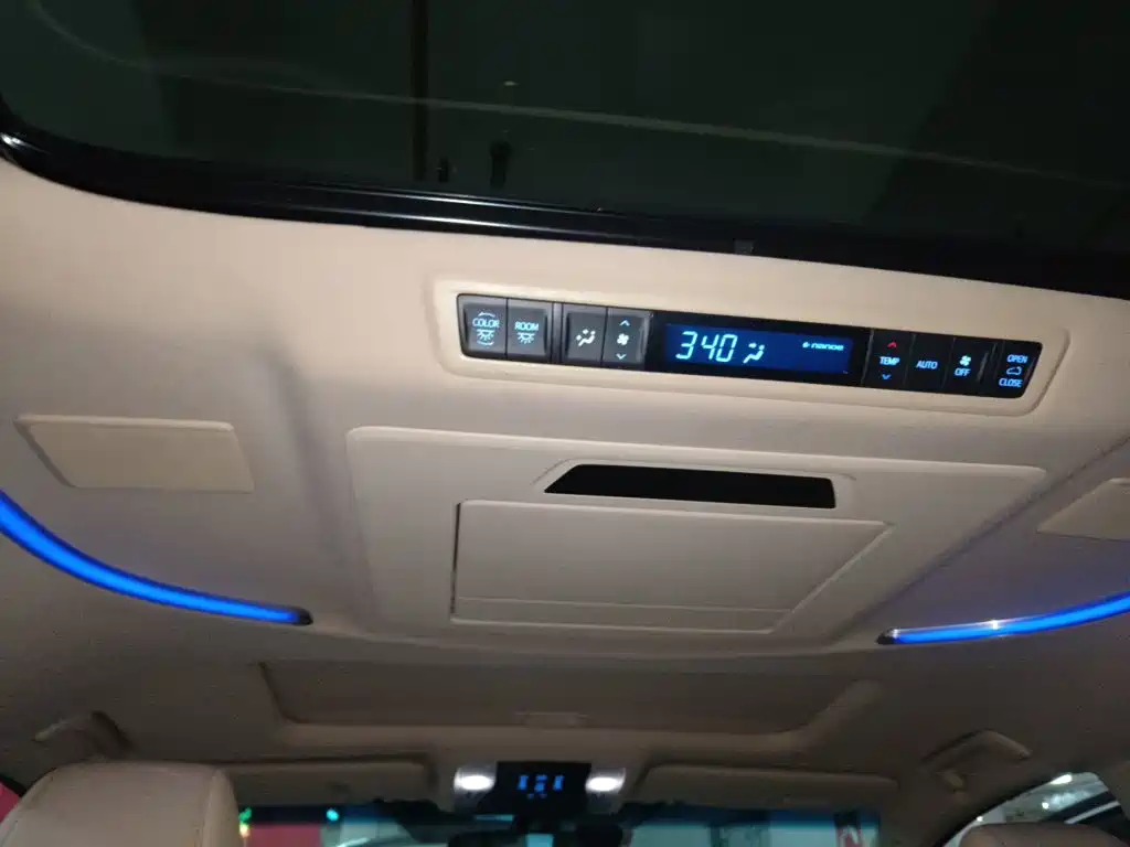 Toyota Alphard 2016 — фото 9