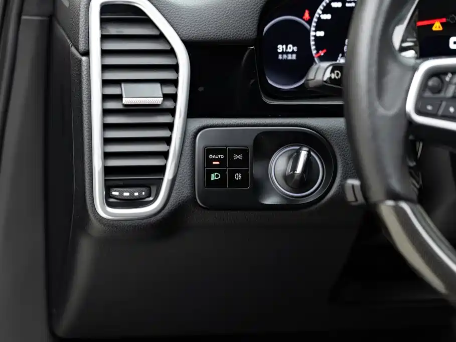 Porsche Cayenne 2019 — фото 16