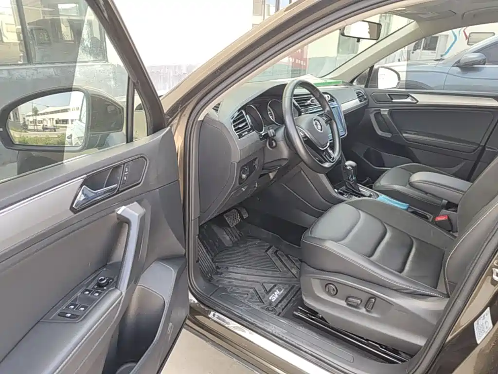 Volkswagen Tiguan L 2020 — фото 16