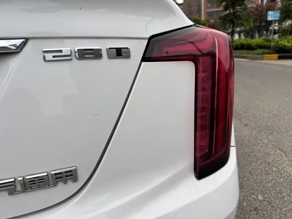Cadillac CT5 2021 — фото 11