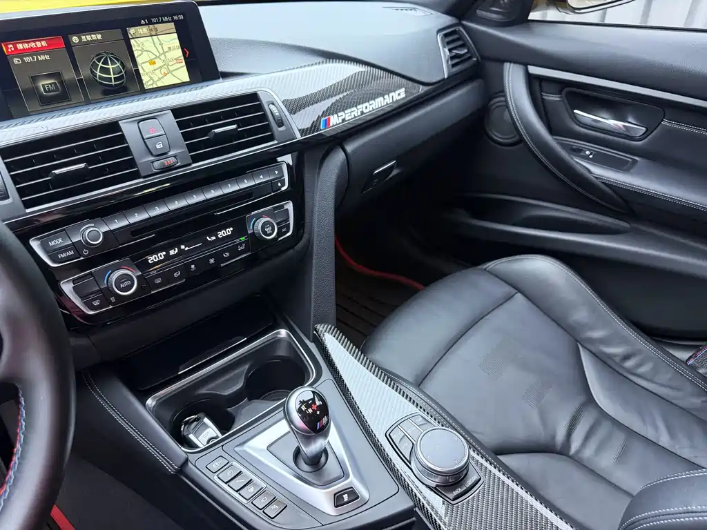 BMW M3 2017 — фото 17