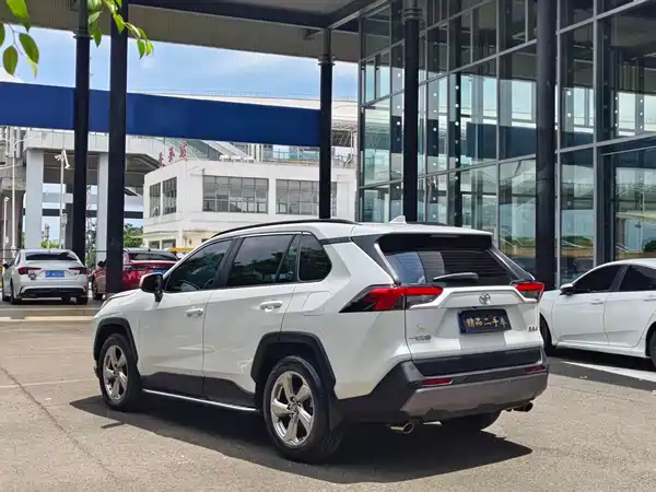Toyota RAV4 2022