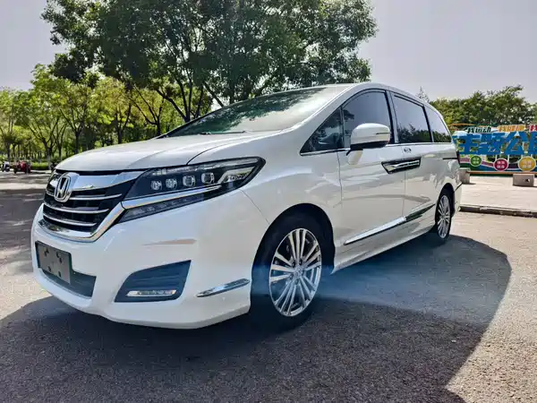 Honda Elysion 2016