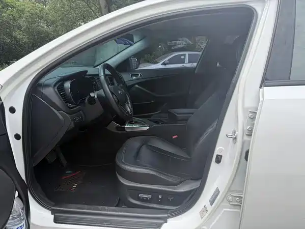 Kia K5 2012