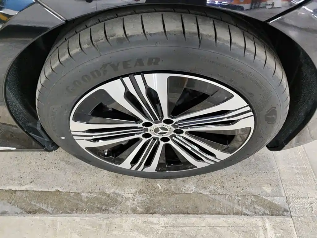 Mercedes-Benz EQS 2025 — фото 14