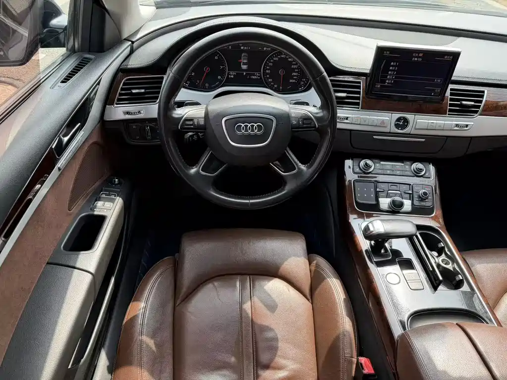 Audi A8 2013