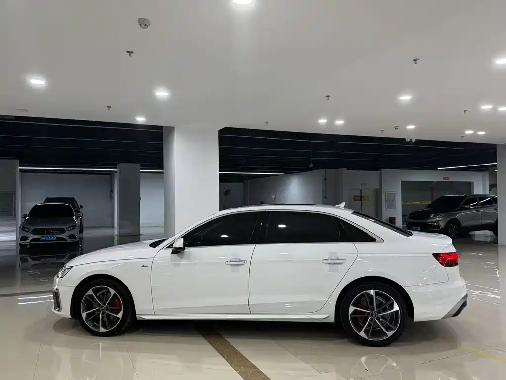 Audi A4L 2022