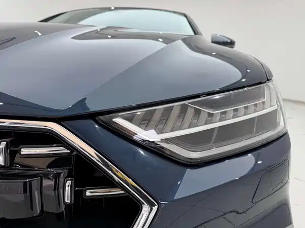 Audi A7L 2023