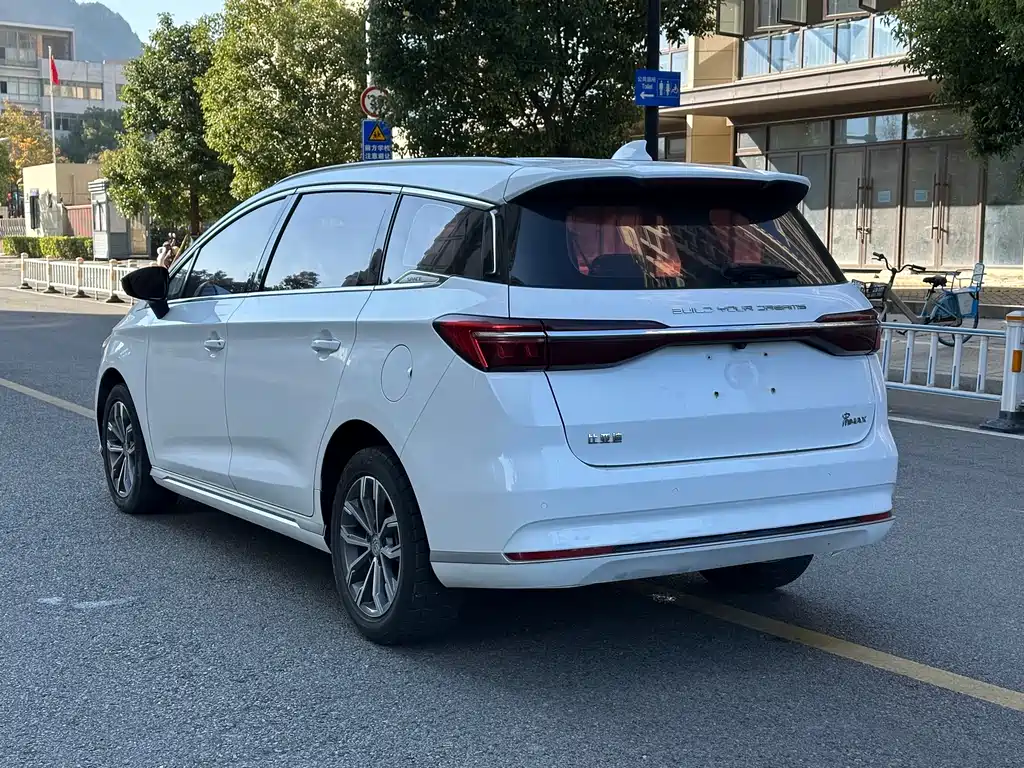 BYD MAX 2021 — фото 15