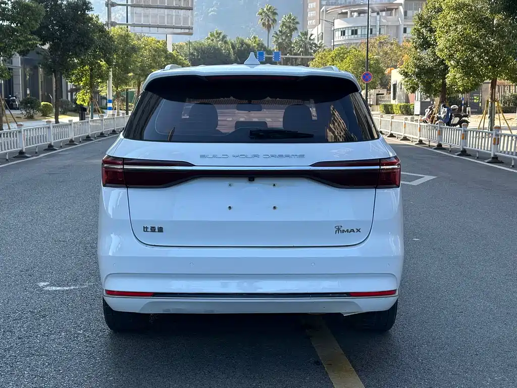 BYD MAX 2021 — фото 16