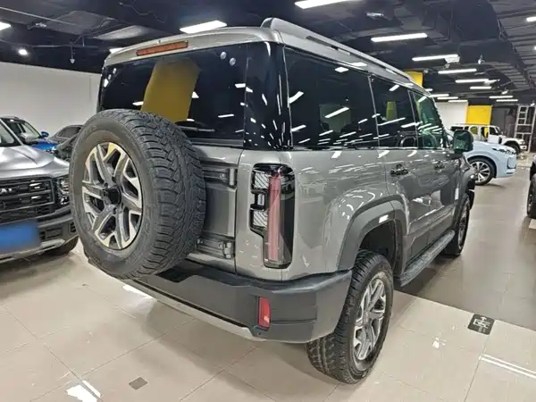 BAIC BJ40 2025
