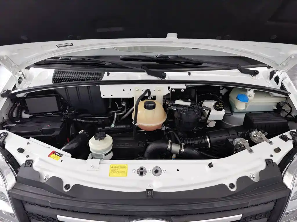 Maxus V80 2024