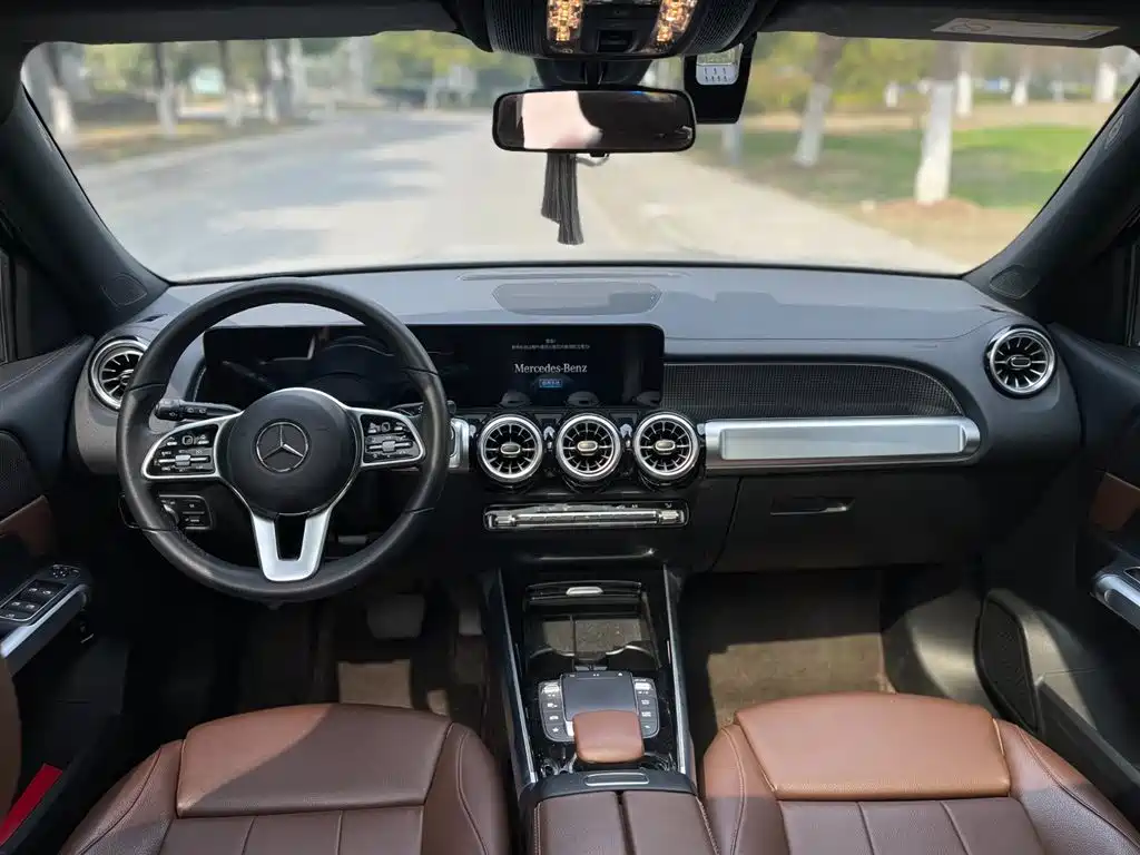 Mercedes-Benz GLB 2022 — фото 16