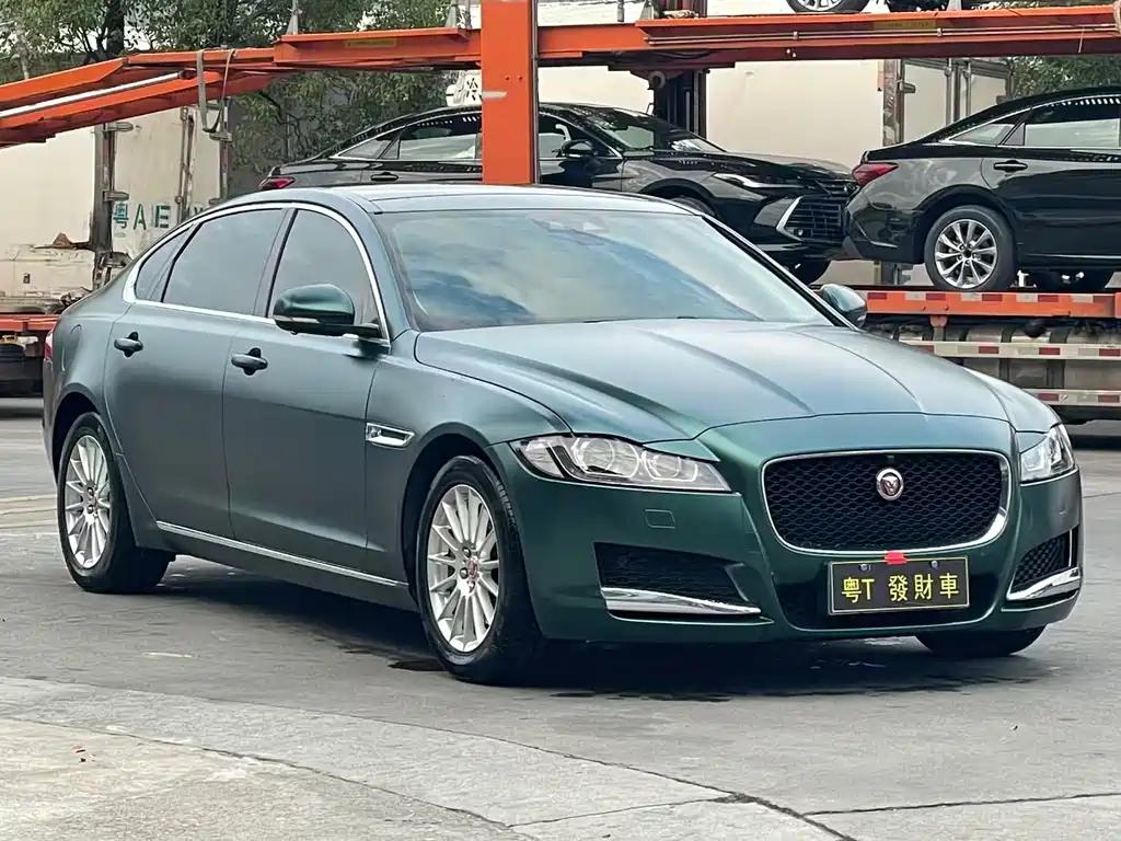 Jaguar XFL 2017 — фото 3