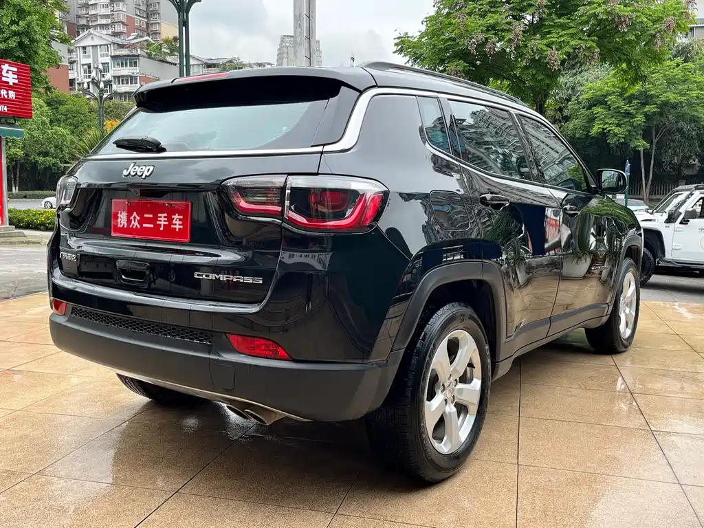 Jeep Compass 2020 — фото 15