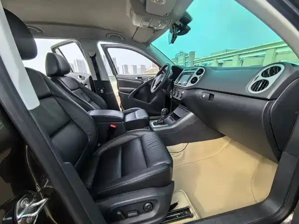 Volkswagen Tiguan 2015