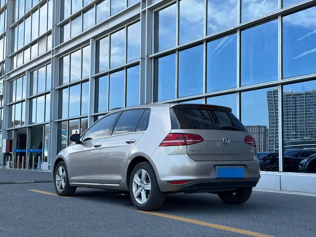 Volkswagen Golf 2016