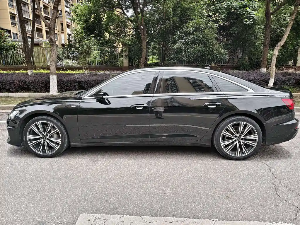 Audi A6L 2022 — фото 8