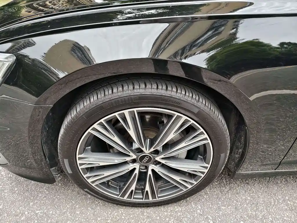 Audi A6L 2022 — фото 33