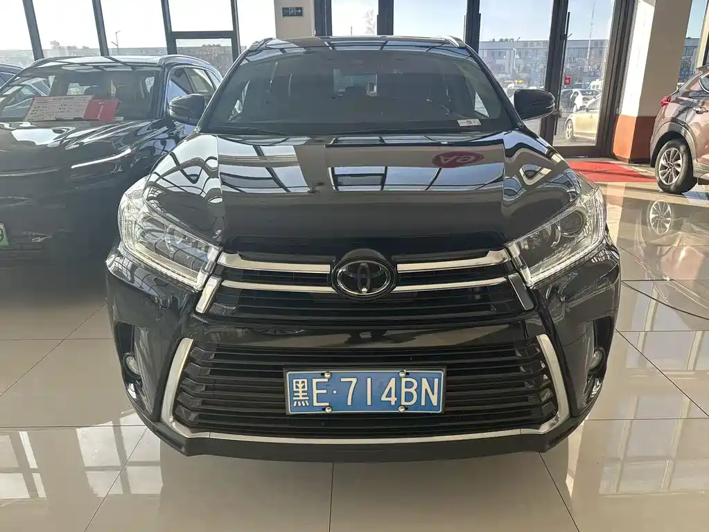 Toyota Highlander 2020 — фото 2
