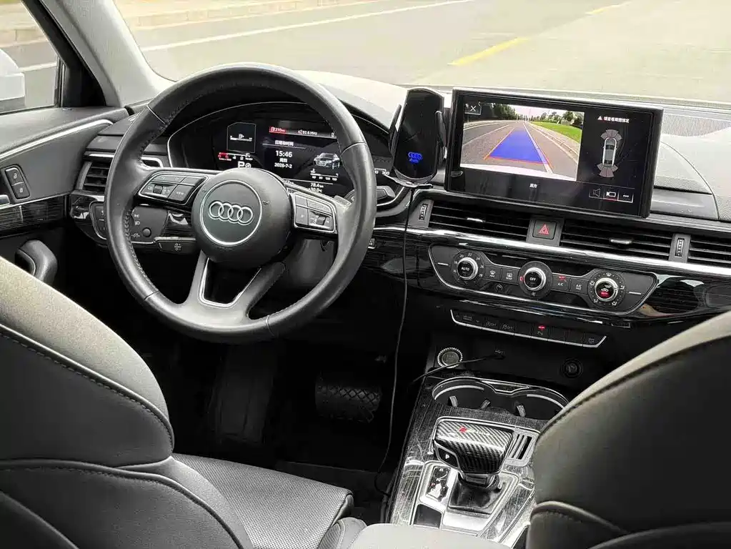 Audi A4L 2021