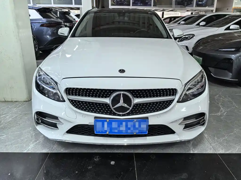 Mercedes-Benz C-Class 2022