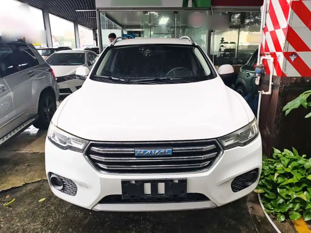 Haval H2s 2017 — фото 3