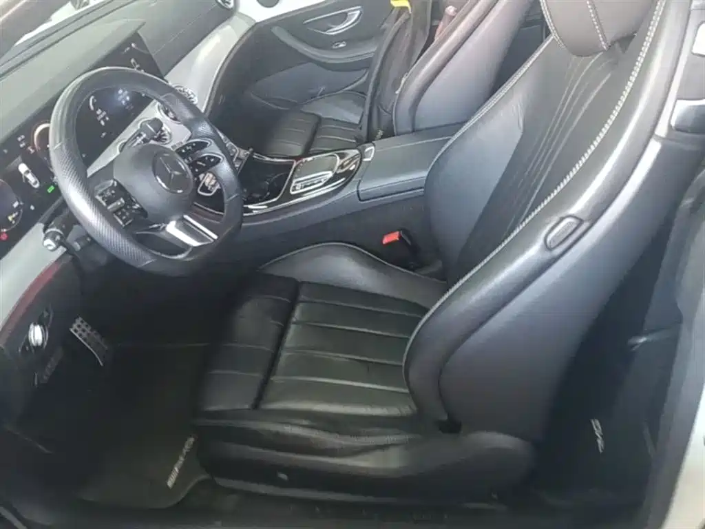 Mercedes-Benz E-Class 2021 — фото 15