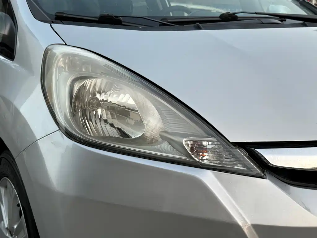Honda Fit 2011 — фото 4