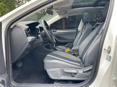 Volkswagen Sagitar 2024