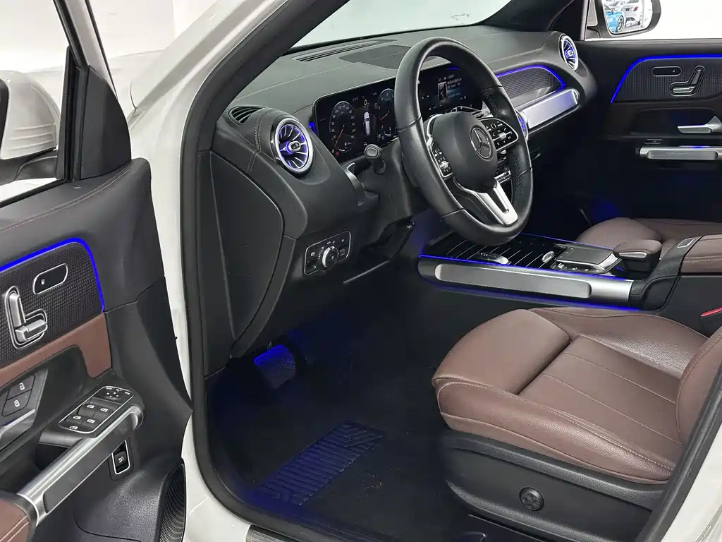 Mercedes-Benz GLB 2021