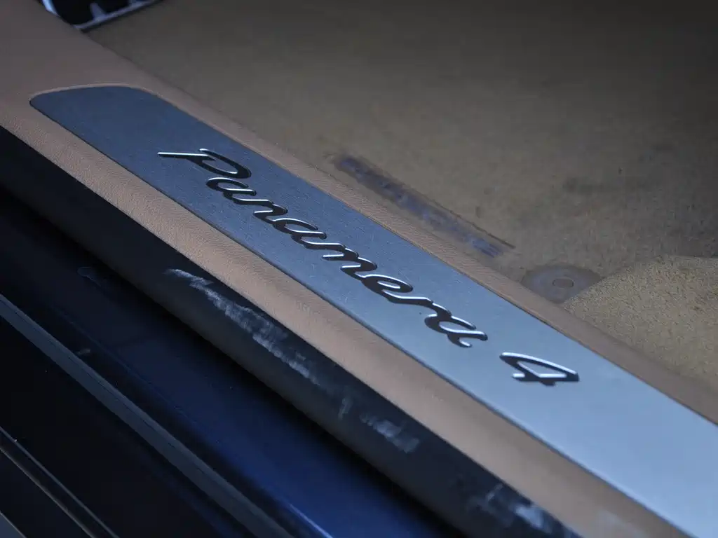 Porsche Panamera 2014 — фото 13