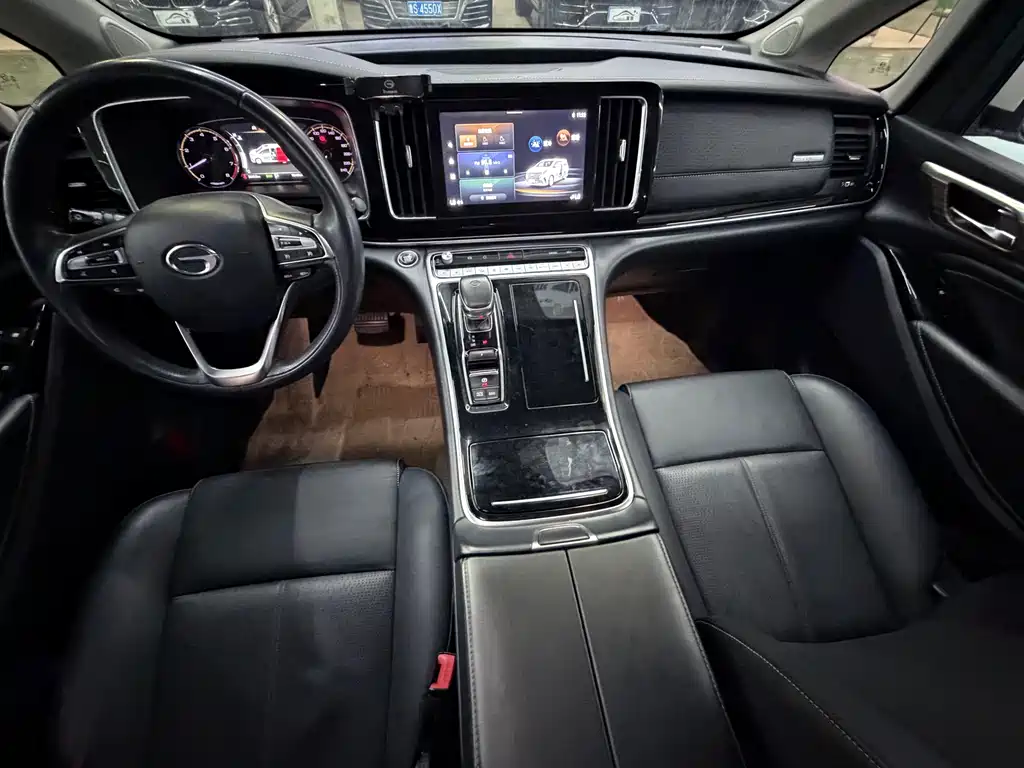 GAC Motor Trumpchi M8 2021 — фото 10