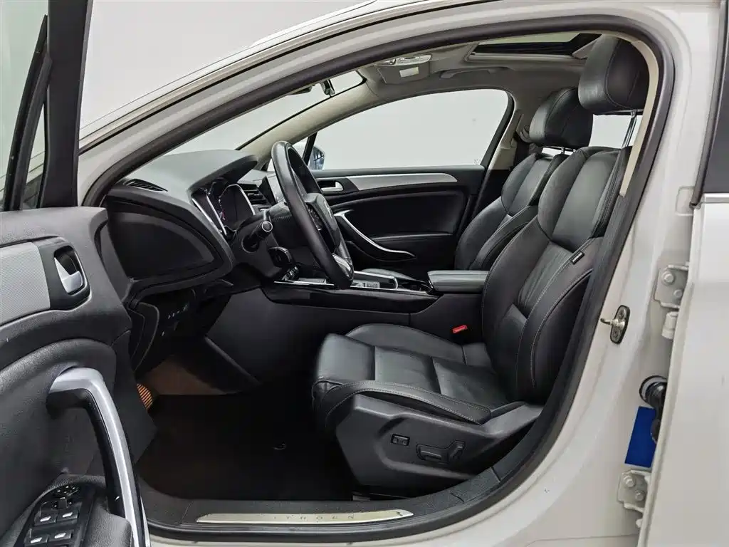 Citroen C5 2019 — фото 10
