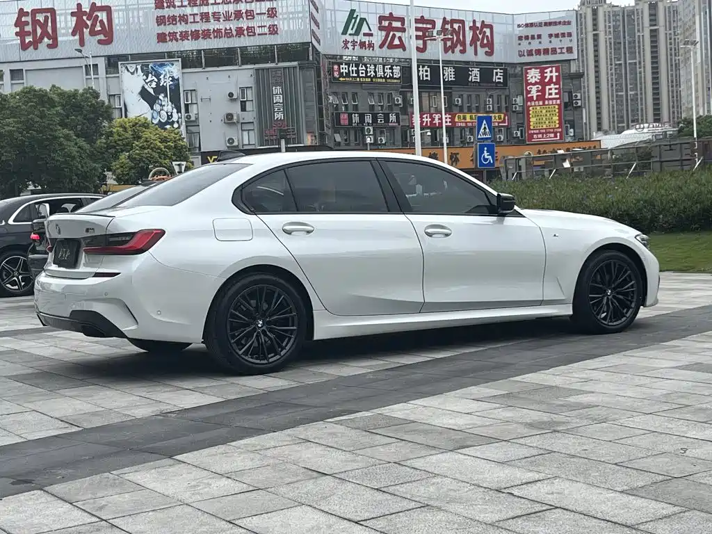 BMW 3 Series 2020