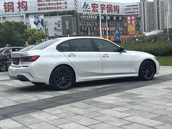 BMW 3 Series 2020