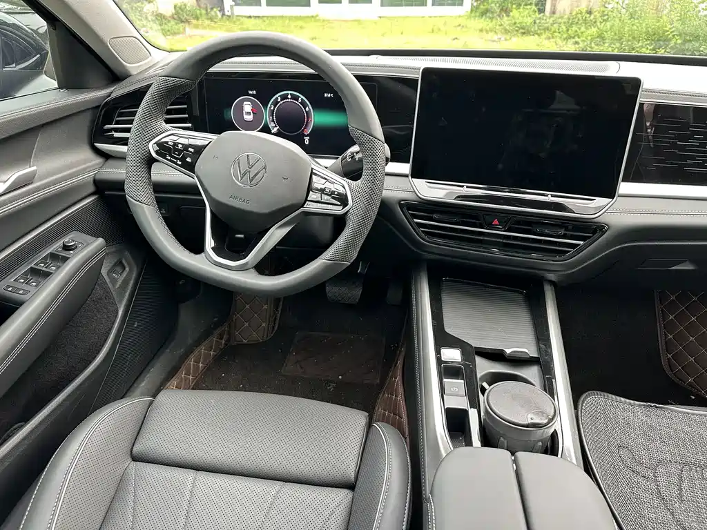 Volkswagen Passat 2025 — фото 10