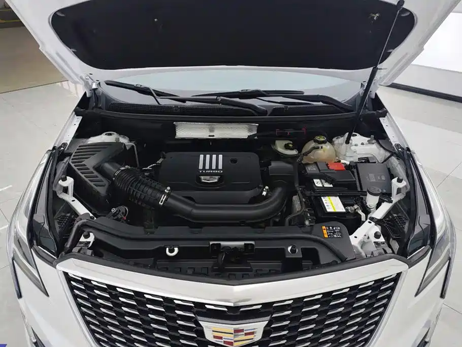 Cadillac XT5 2023 — фото 10