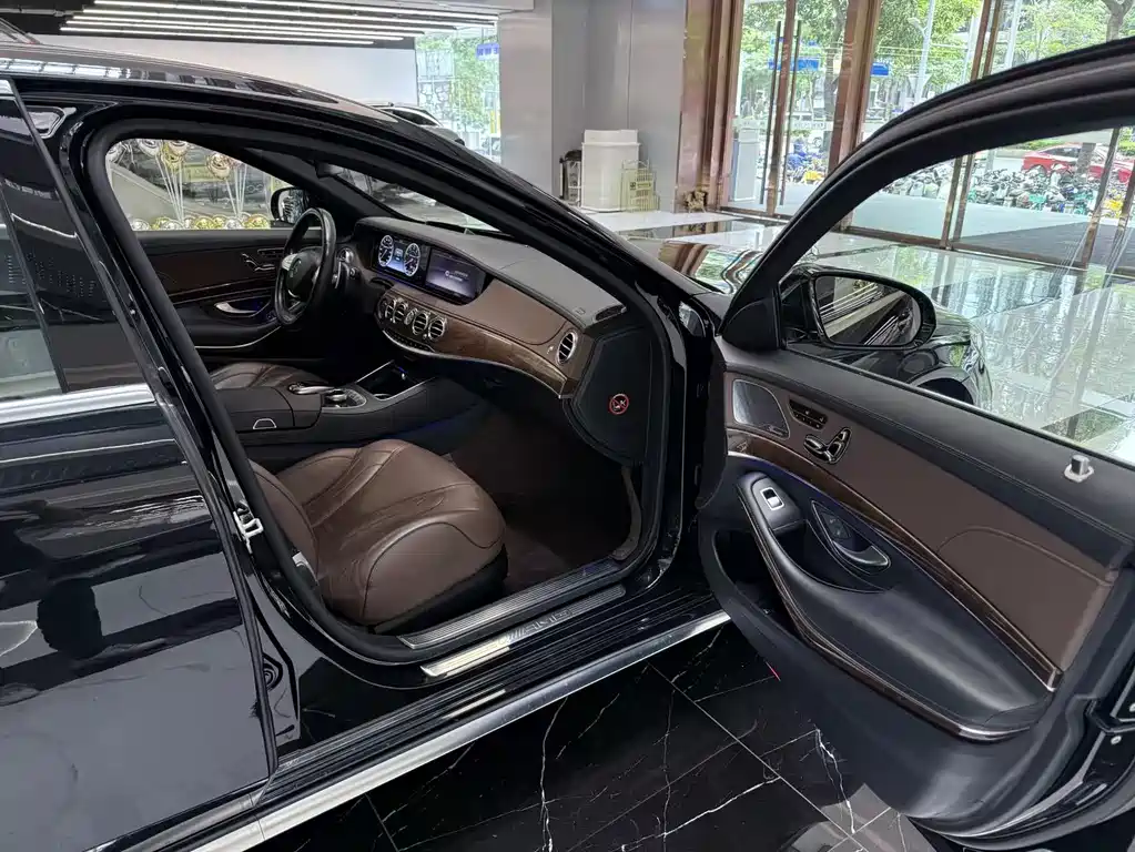 Mercedes-Benz S-Class AMG 2015 — фото 14
