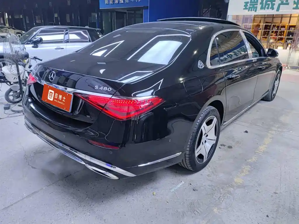 Mercedes-Benz S-Class 2025
