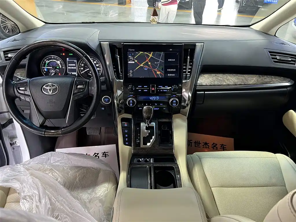 Toyota Alphard 2021 — фото 6